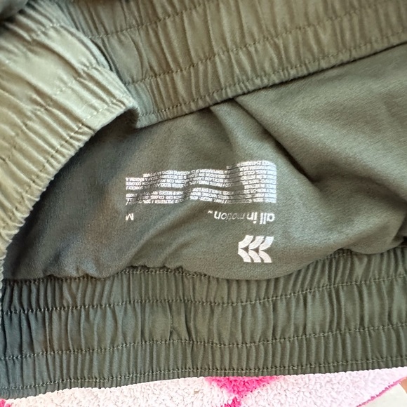 Women's army Green Shorts - Picture 3 of 3